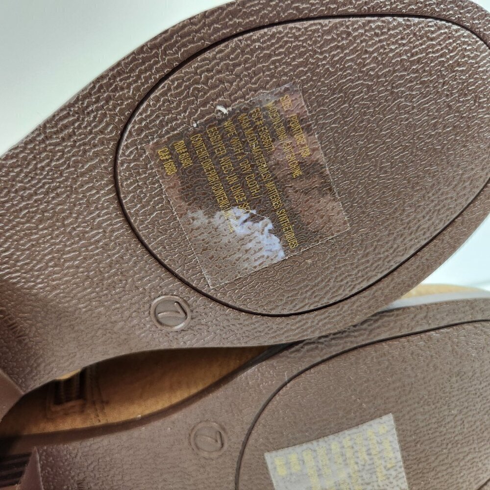Avon Cushion Walk Low Rider Bootie Brown Size 7/38 NEW - Picture 8 of 9